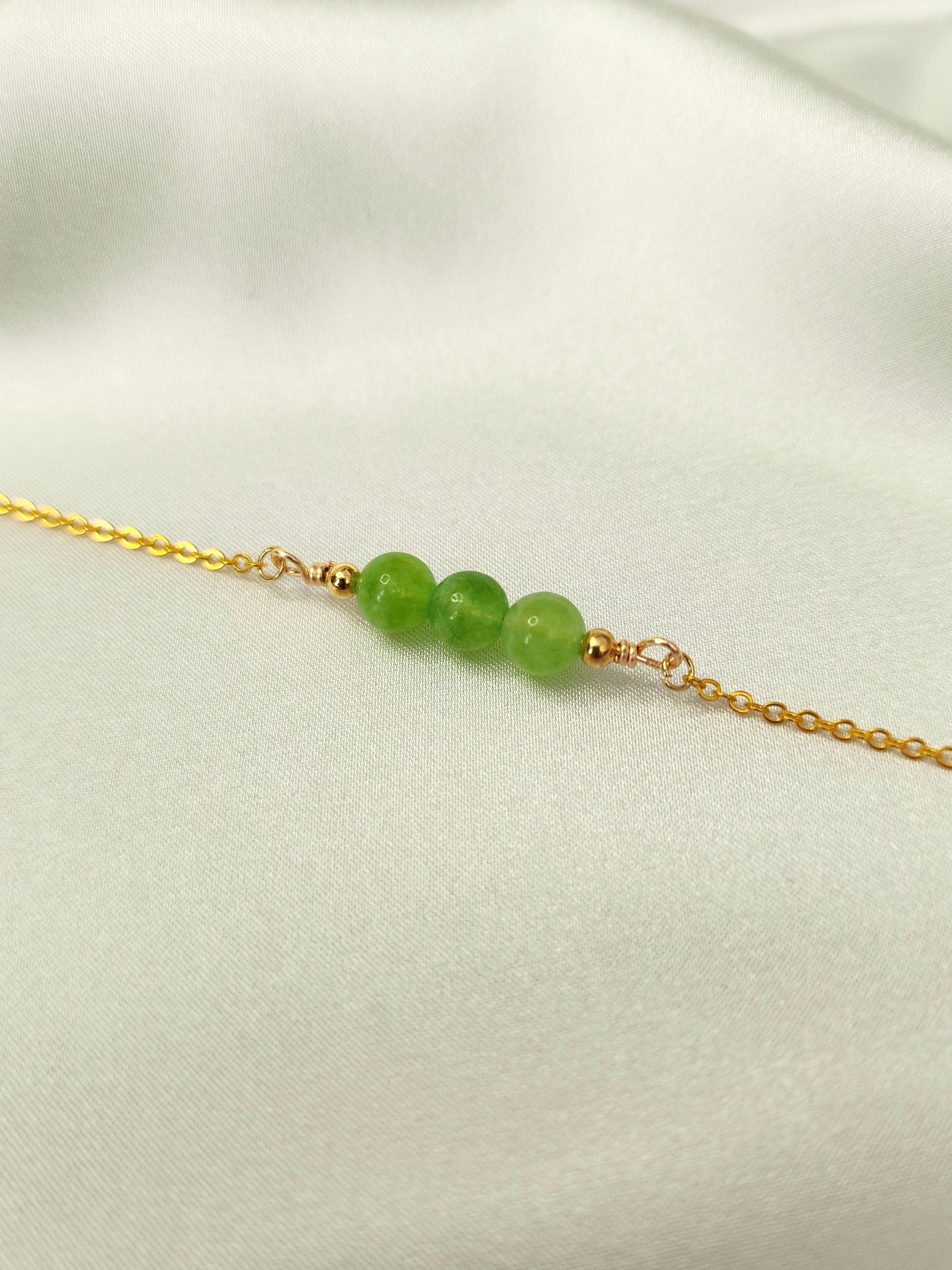 Loveliev August Peridot crystal bracelet