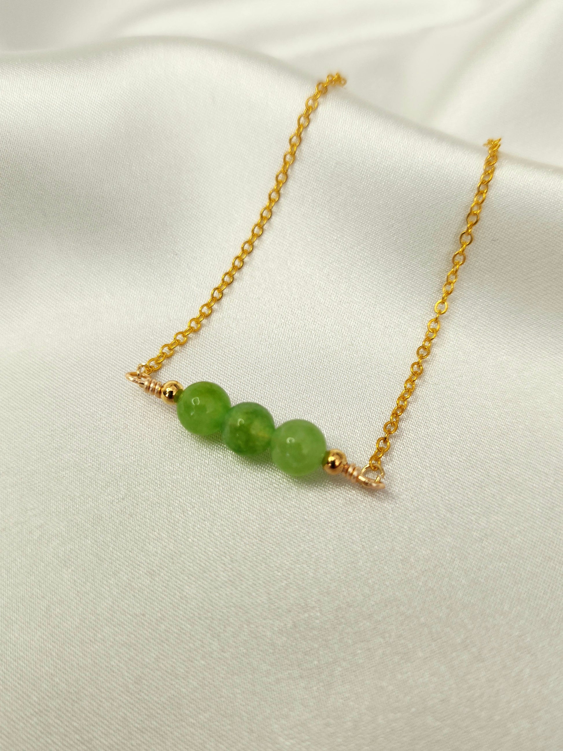 Loveliev August Peridot crystal bracelet