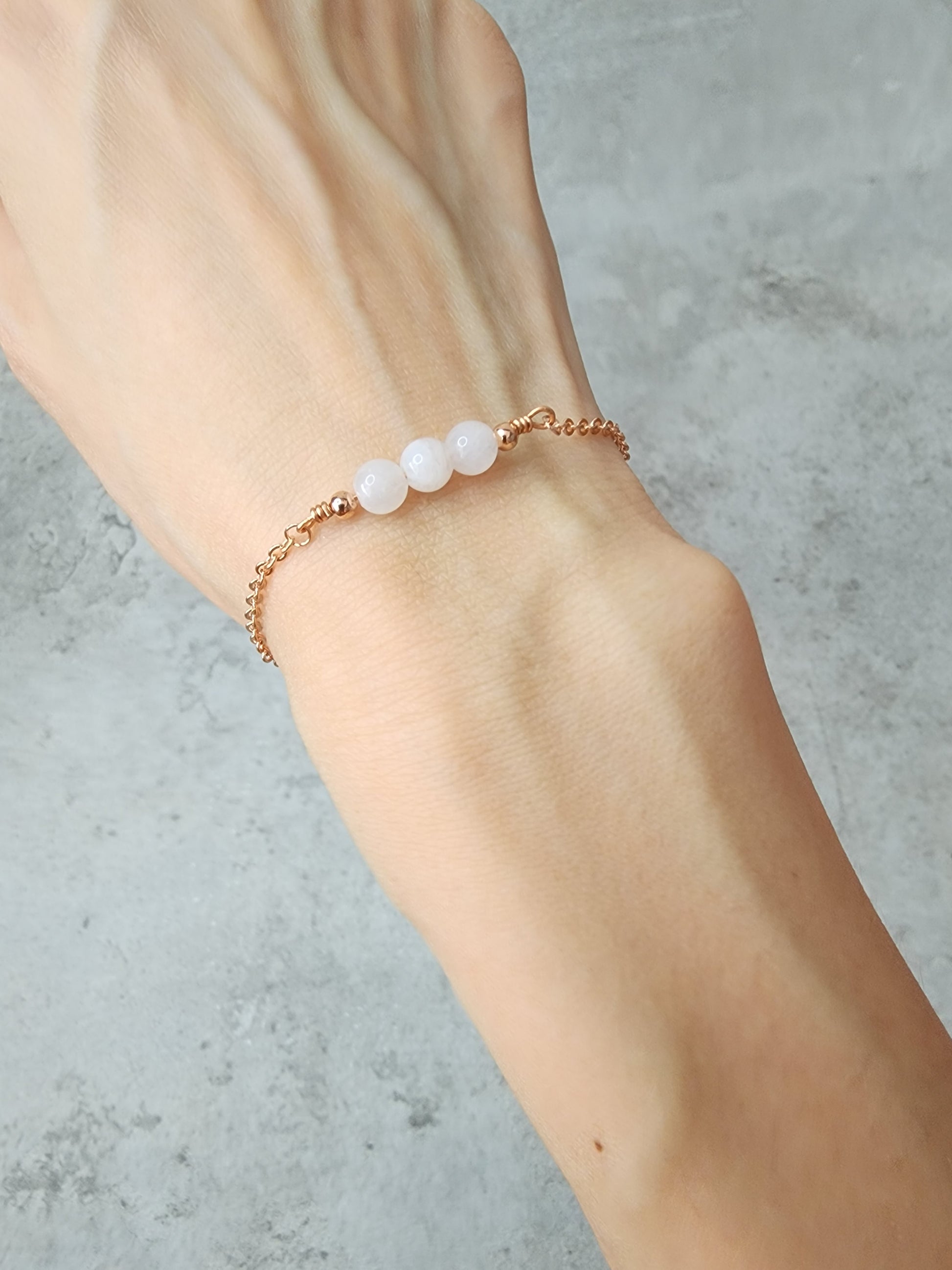 Loveliev Moonstone crystal bracelet