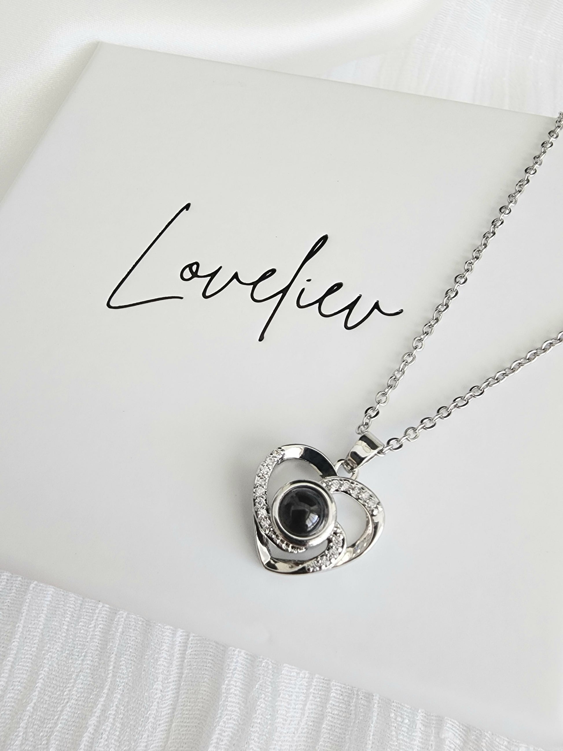 loveliev interlocking heart photo necklace