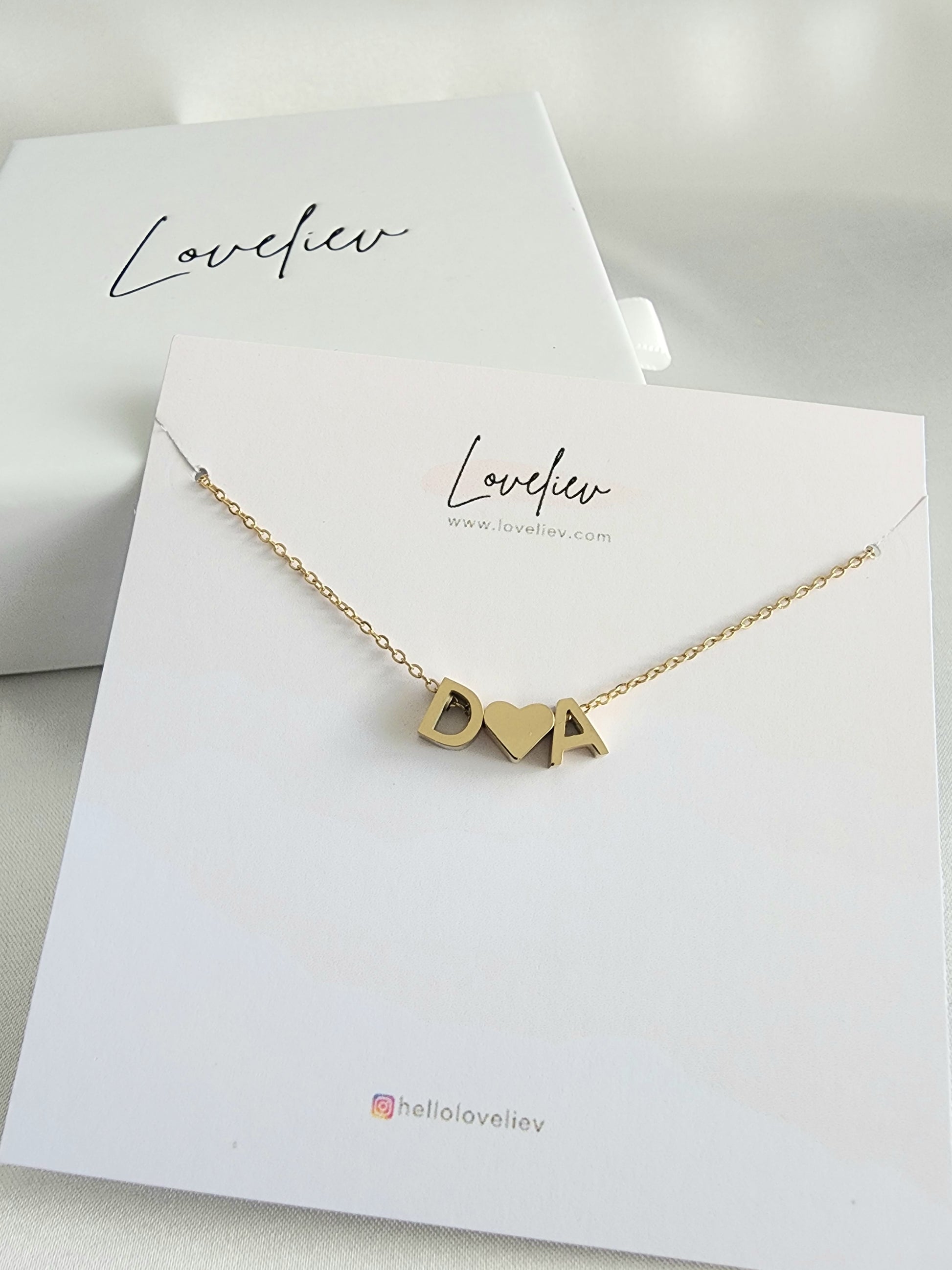 Loveliev Initial Heart bracelet